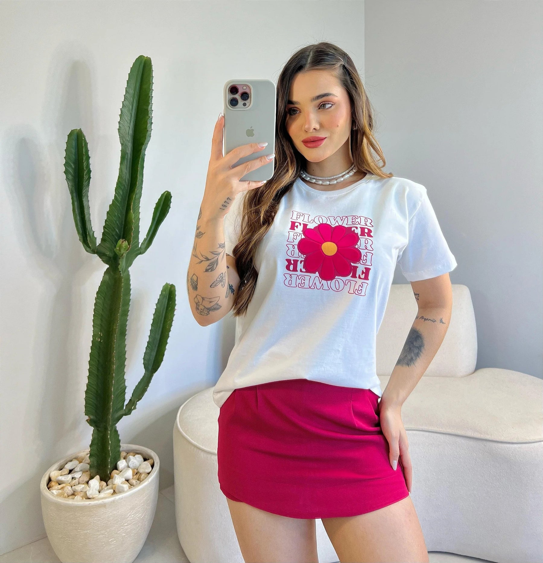 T-SHIRT FLOWER VELUDO - OFF WHITE