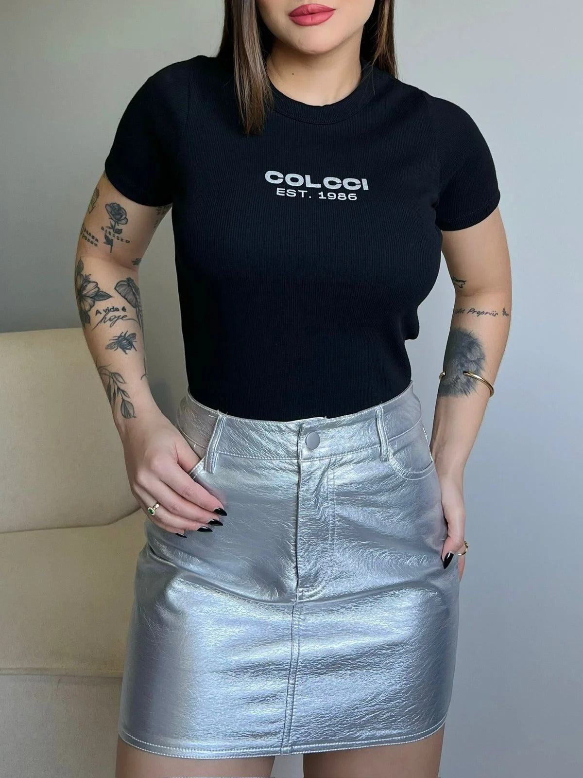 T-SHIRT CANELADA COLCCI BASIC EST 1986 - PRETO