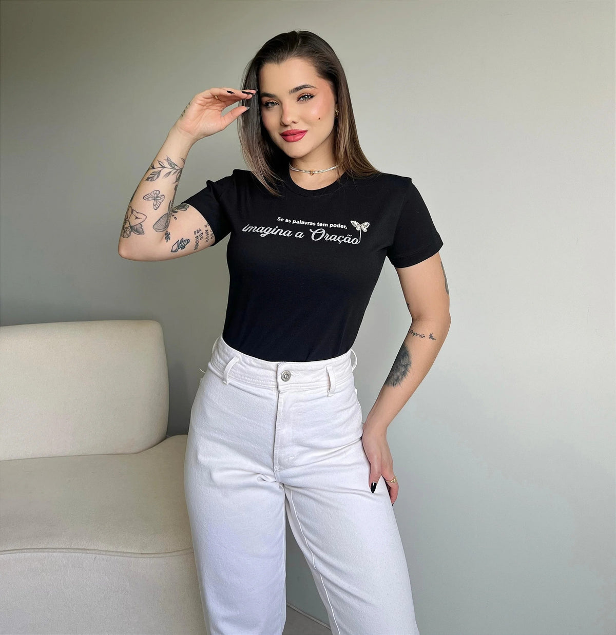 T-SHIRT SE AS PALAVRAS TEM PODER C/APLICAÇÃO - PRETO