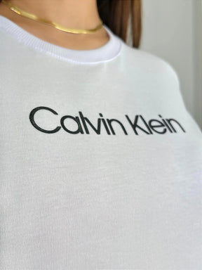 T-SHIRT CALVIN KLEIN ALTO RELEVO - BRANCO