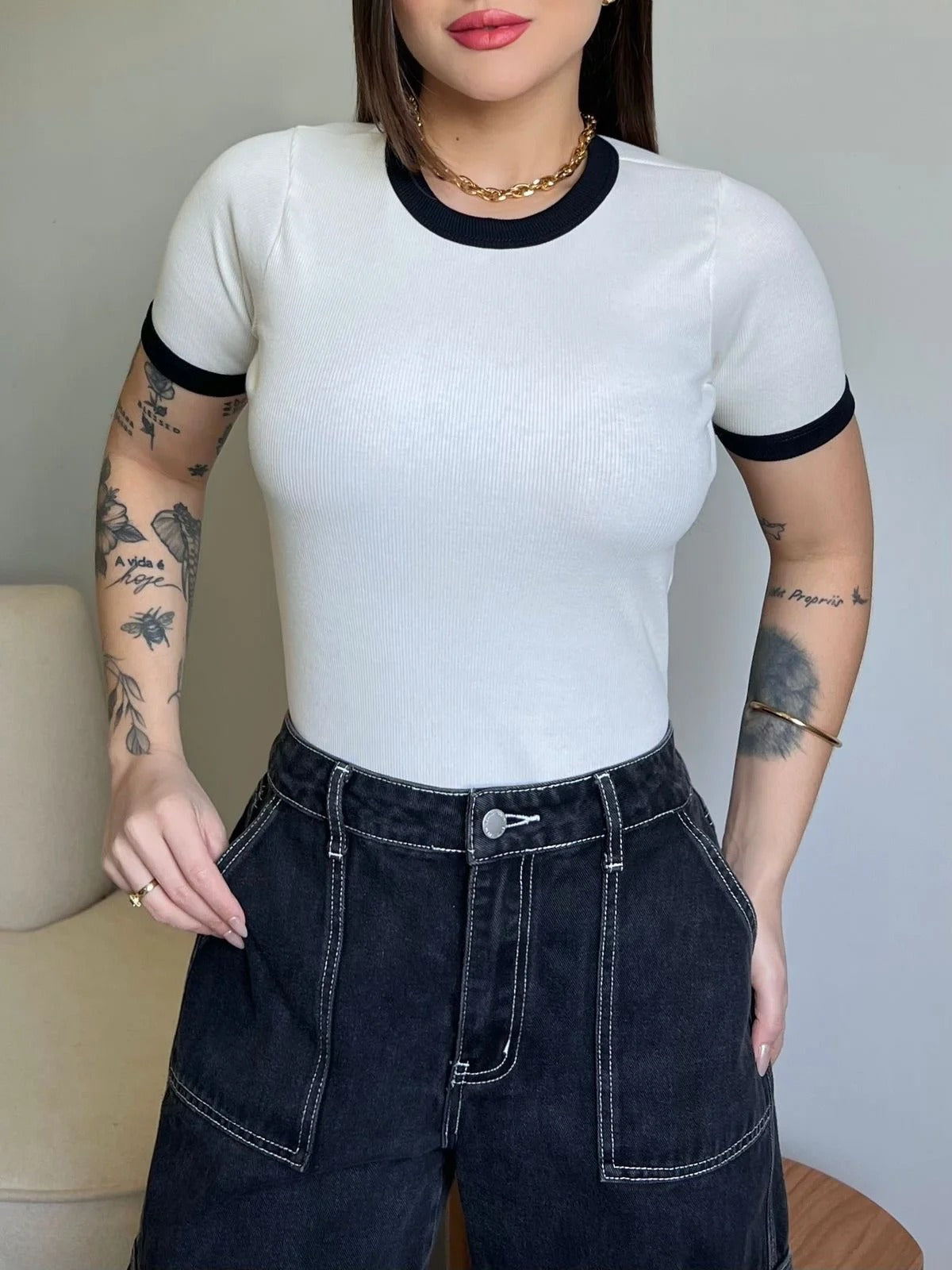T-SHIRT CANELADA BICOLOR - OFF WHITE